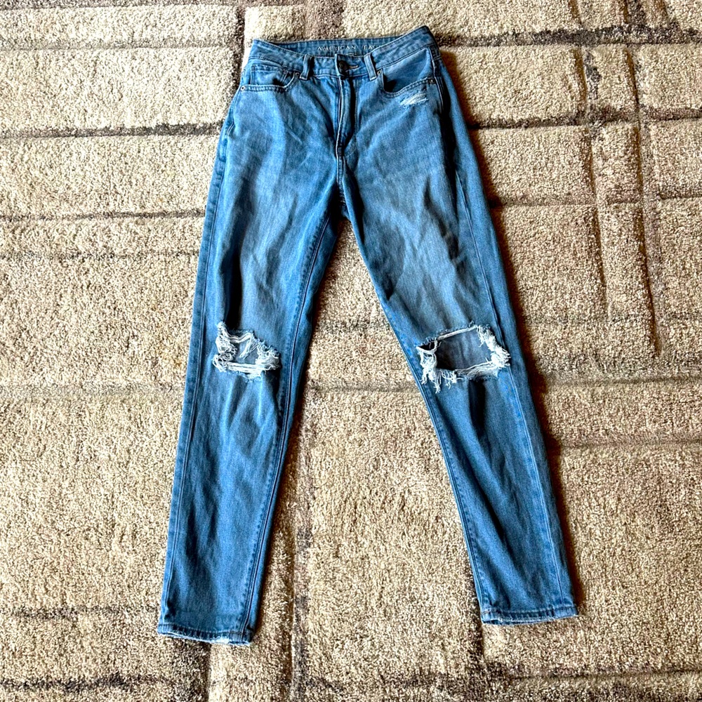 American Eagle Mom Jeans